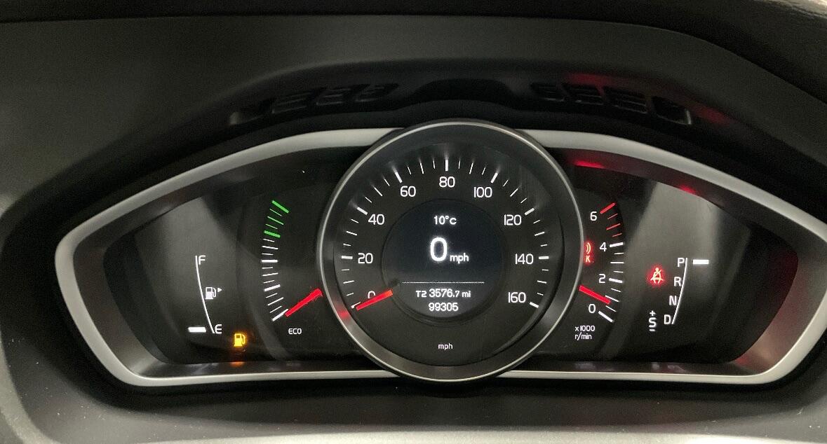 Used Volvo V40 Cross Country 2013 for sale - 76433377: Photo 9