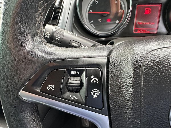 Used Vauxhall Zafira Tourer 2014 for sale - 76295247: Photo 11