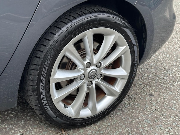 Used Vauxhall Zafira Tourer 2014 for sale - 76295247: Photo 5