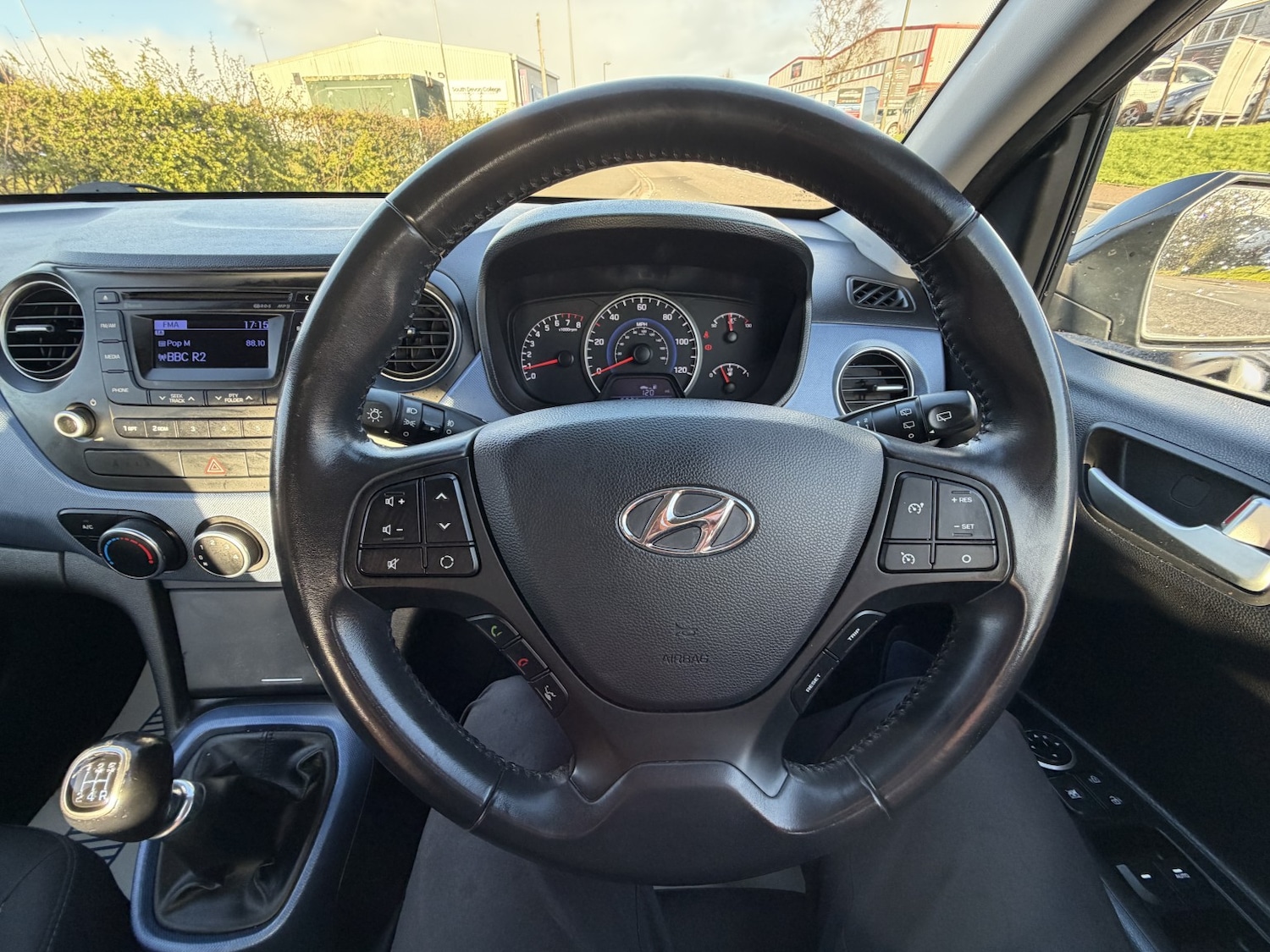 Used Hyundai i10 2016 for sale - 78018396: Photo 25