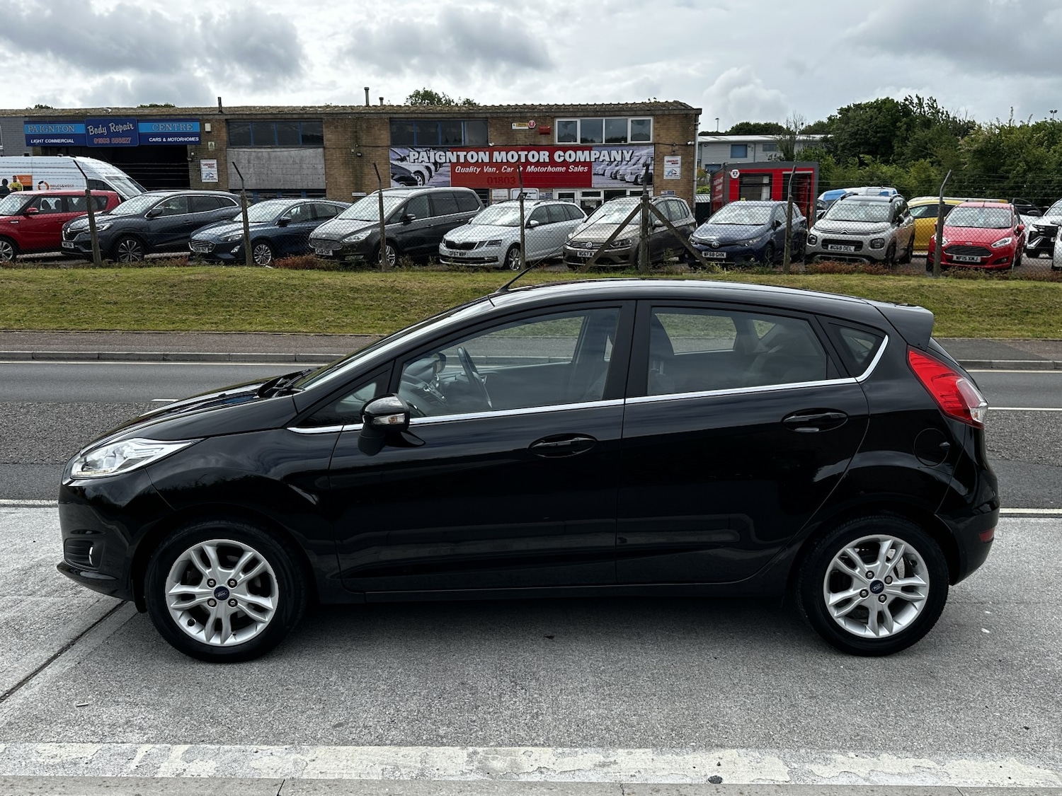 Used Ford Fiesta 2017 for sale - 76877582: Photo 6