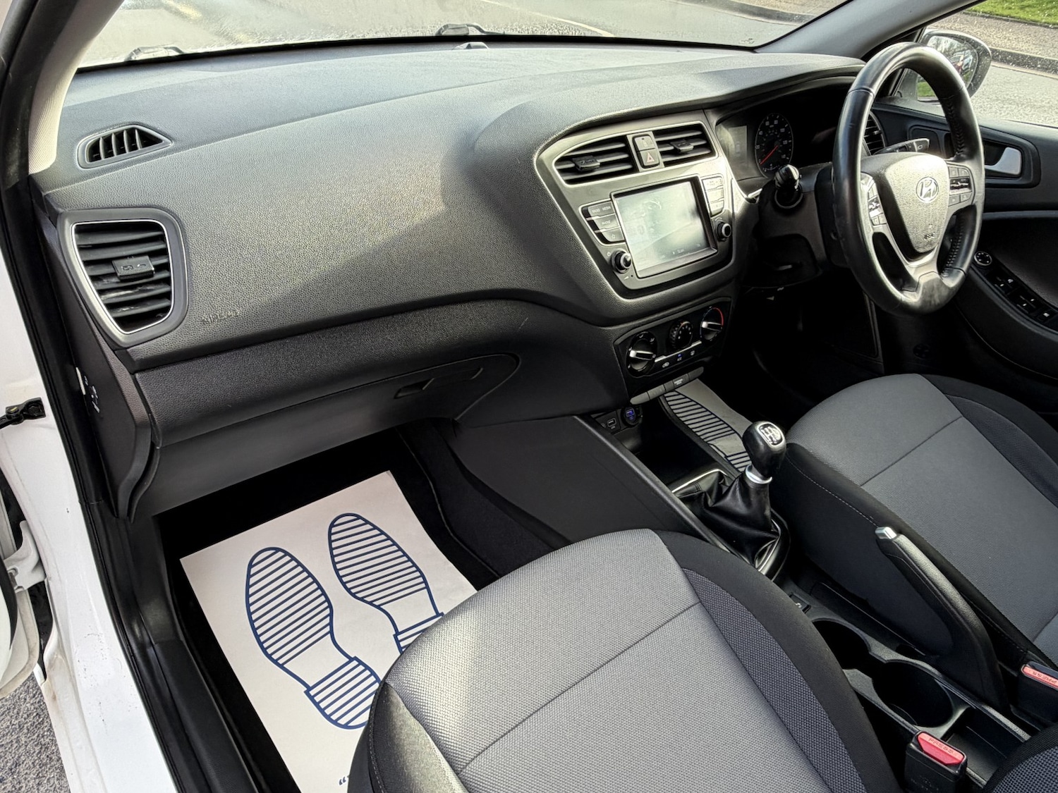 Used Hyundai i20 2018 for sale - 77140733: Photo 19