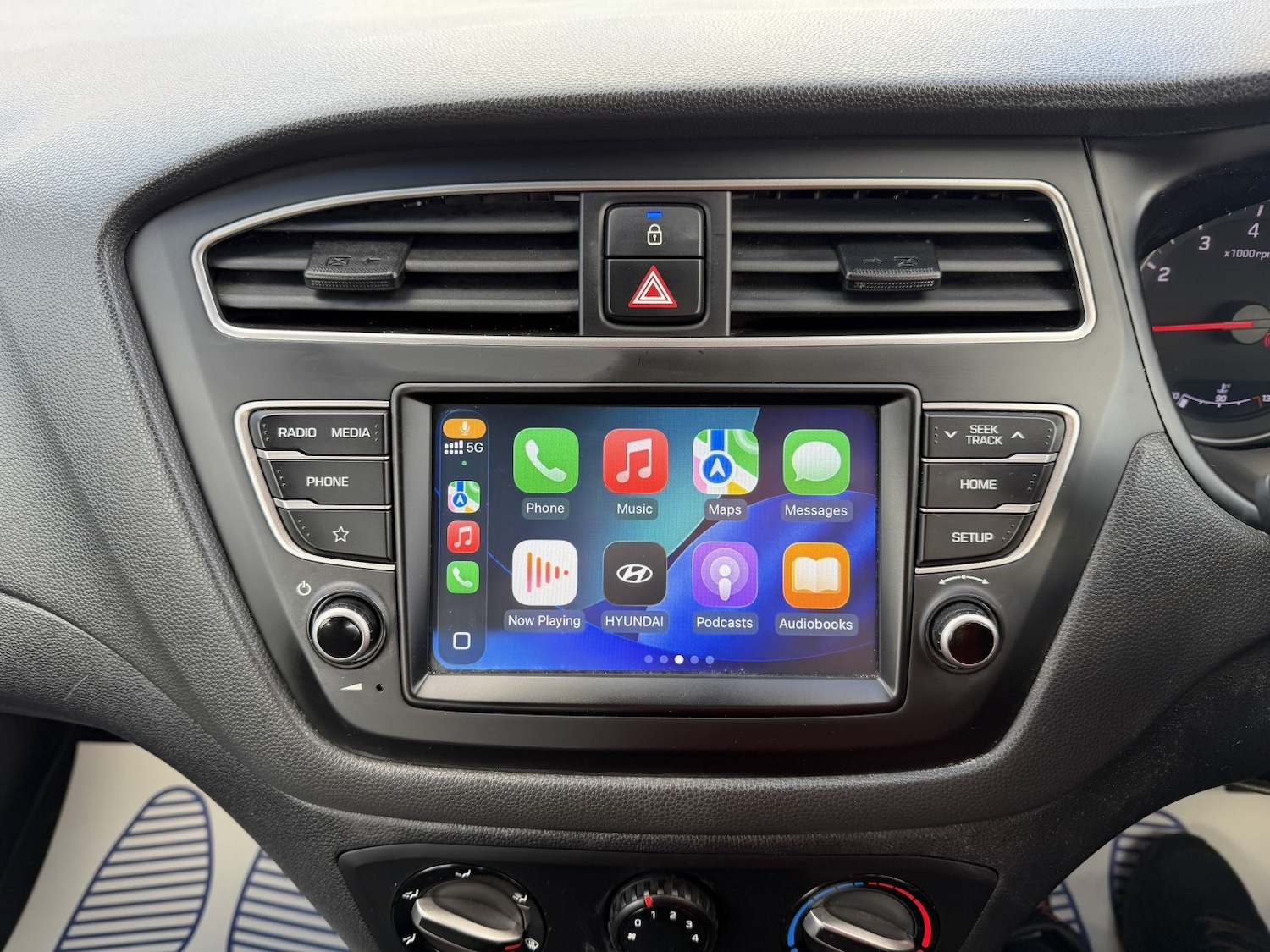 Used Hyundai i20 2018 for sale - 77140733: Photo 36