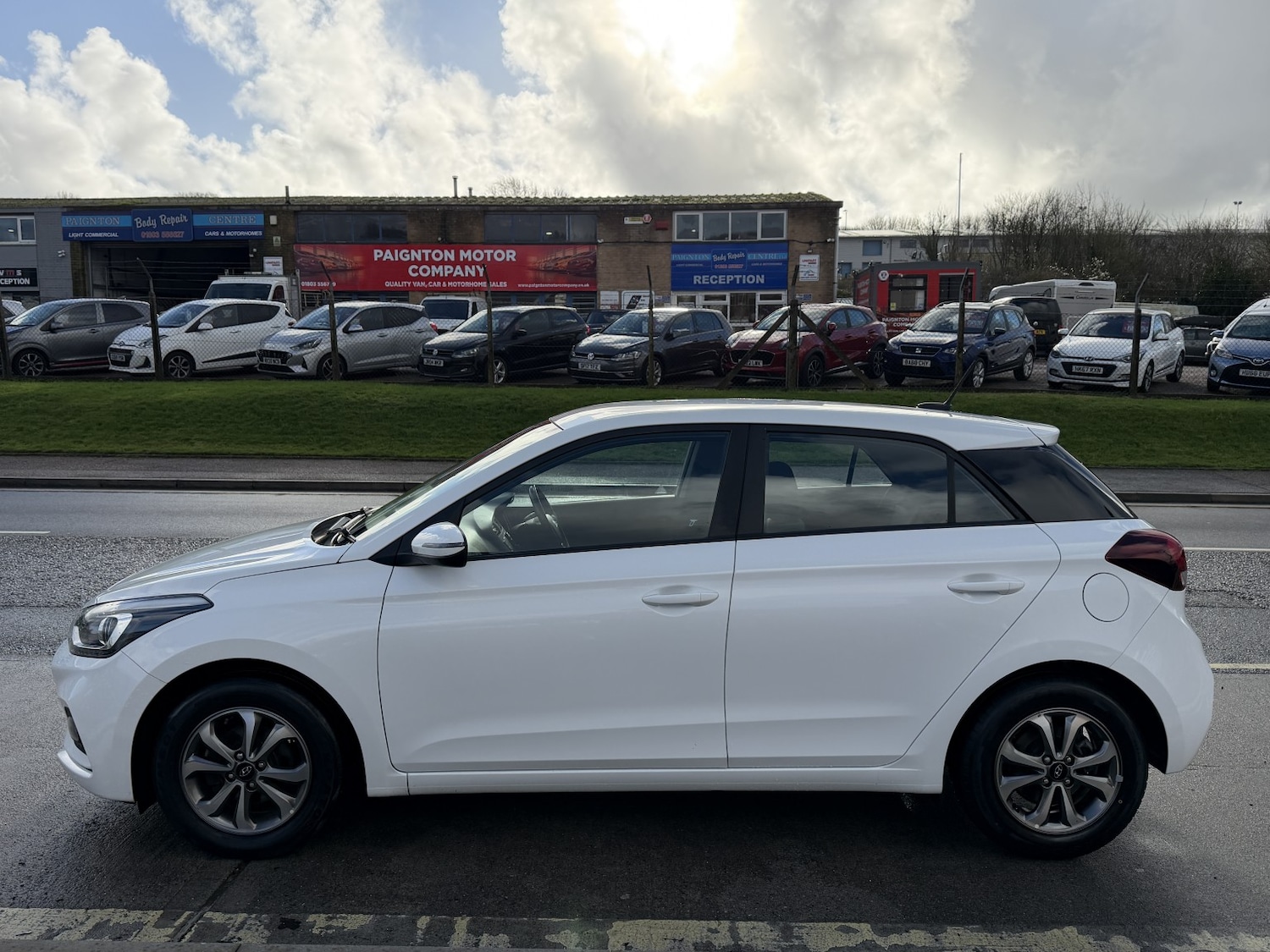 Used Hyundai i20 2018 for sale - 77140733: Photo 8