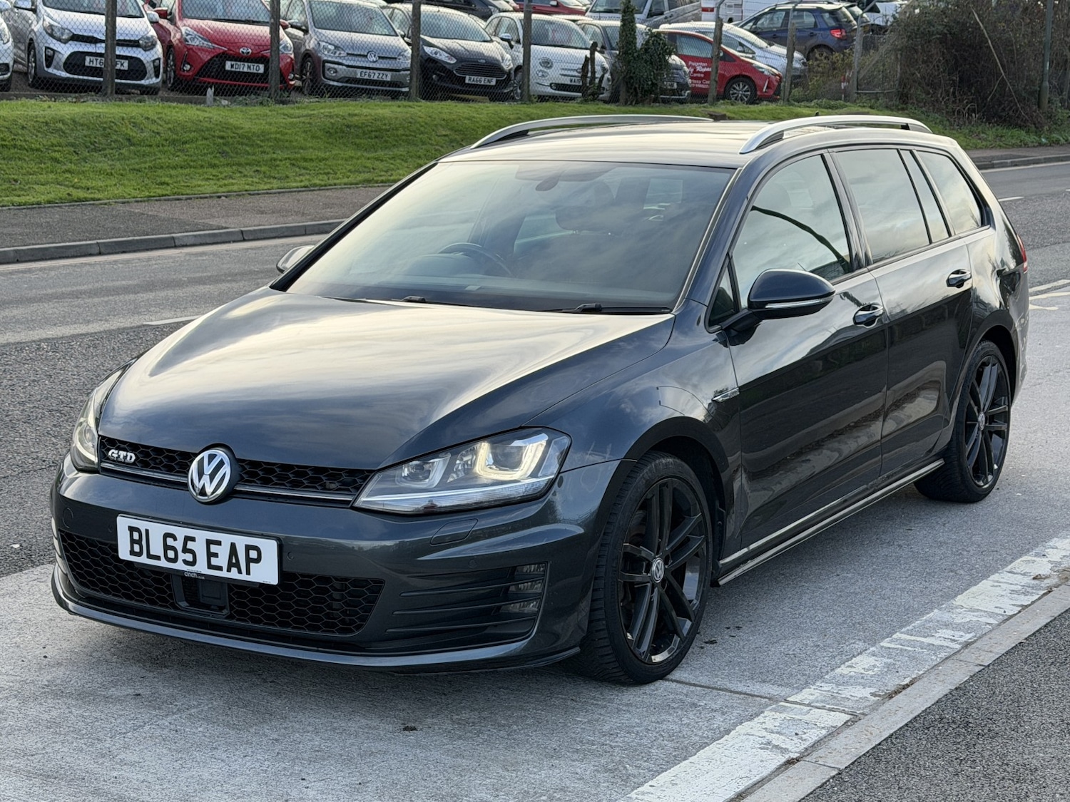 Used Volkswagen Golf 2015 for sale - 77096927: Photo 5