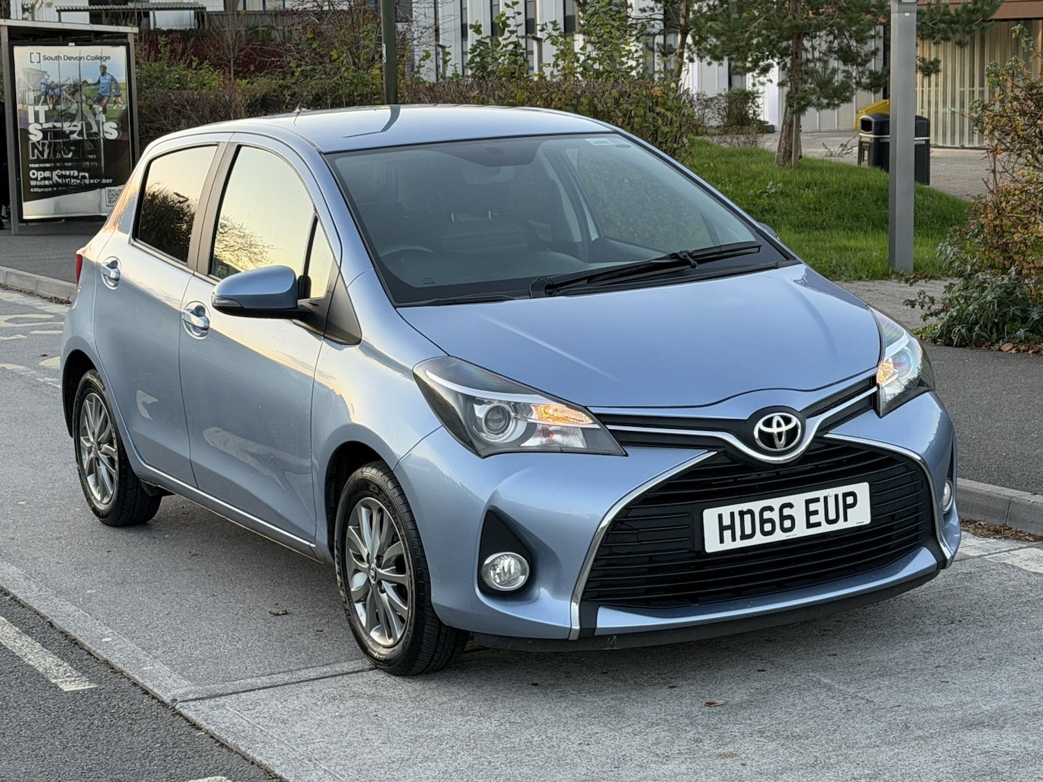 Used Toyota Yaris 2016 for sale - 76618683: Photo 1