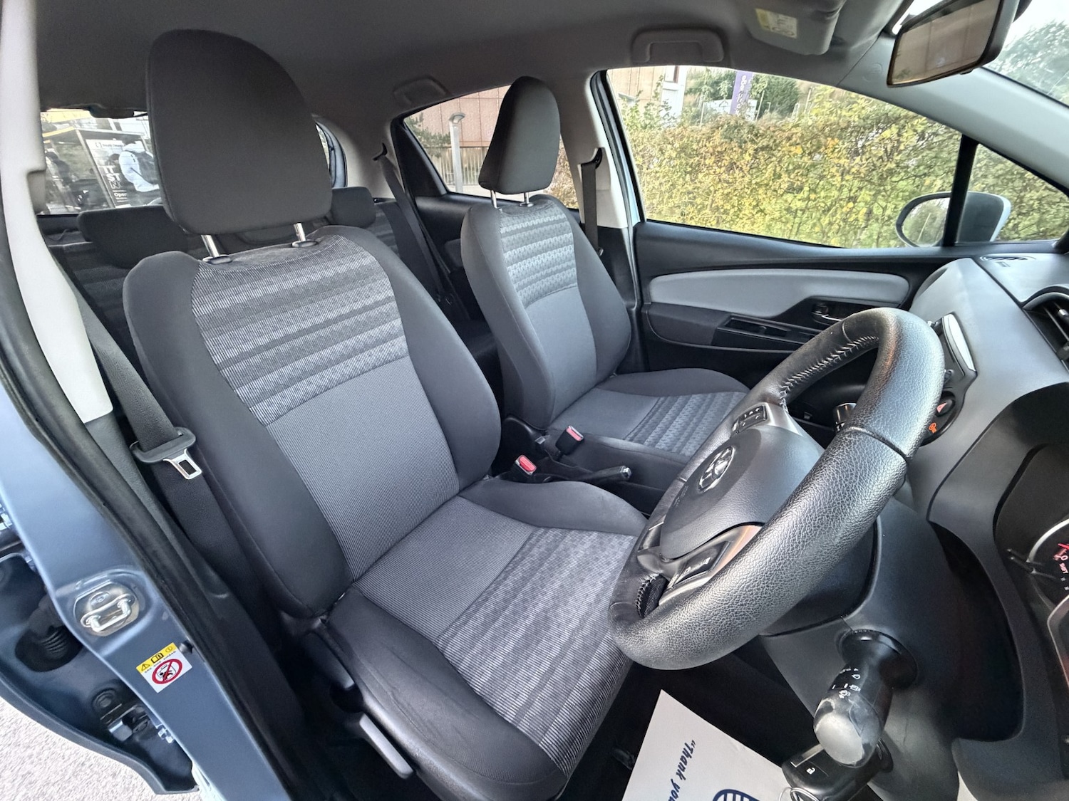 Used Toyota Yaris 2016 for sale - 76618683: Photo 17