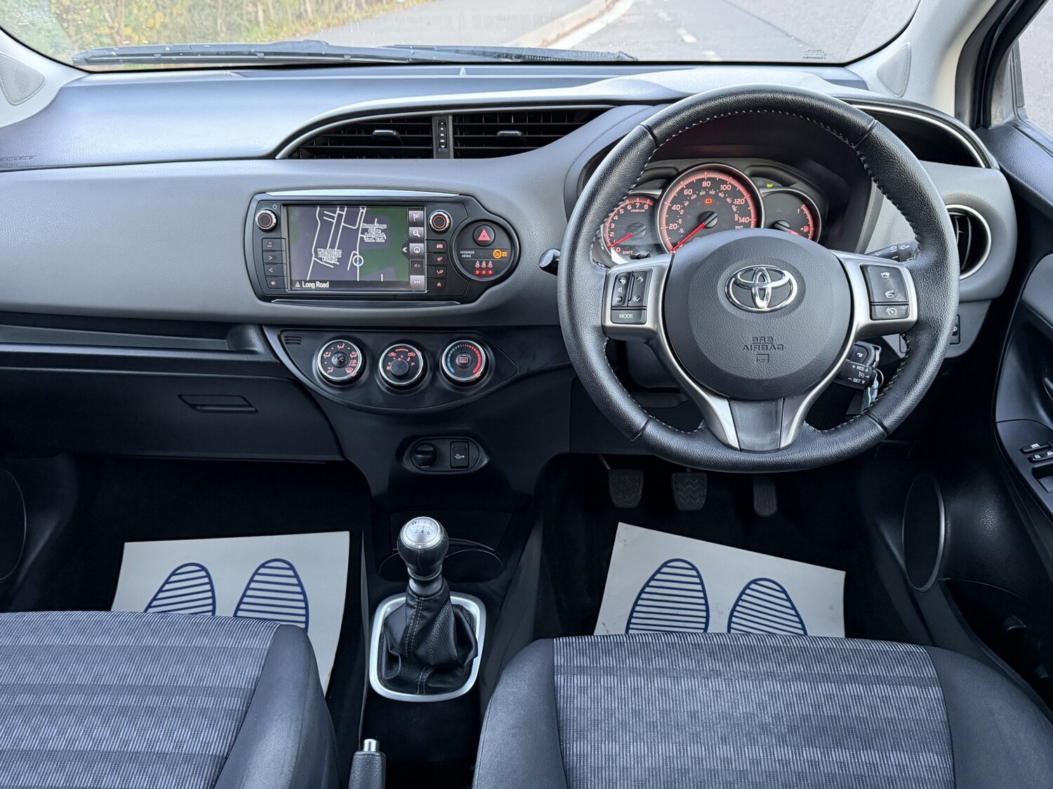 Used Toyota Yaris 2016 for sale - 76618683: Photo 24