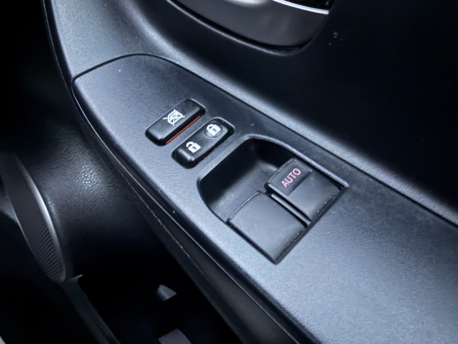 Used Toyota Yaris 2016 for sale - 76618683: Photo 25