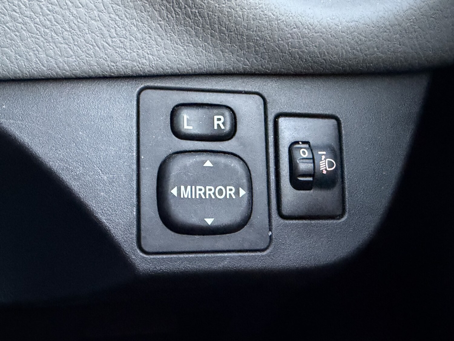 Used Toyota Yaris 2016 for sale - 76618683: Photo 26