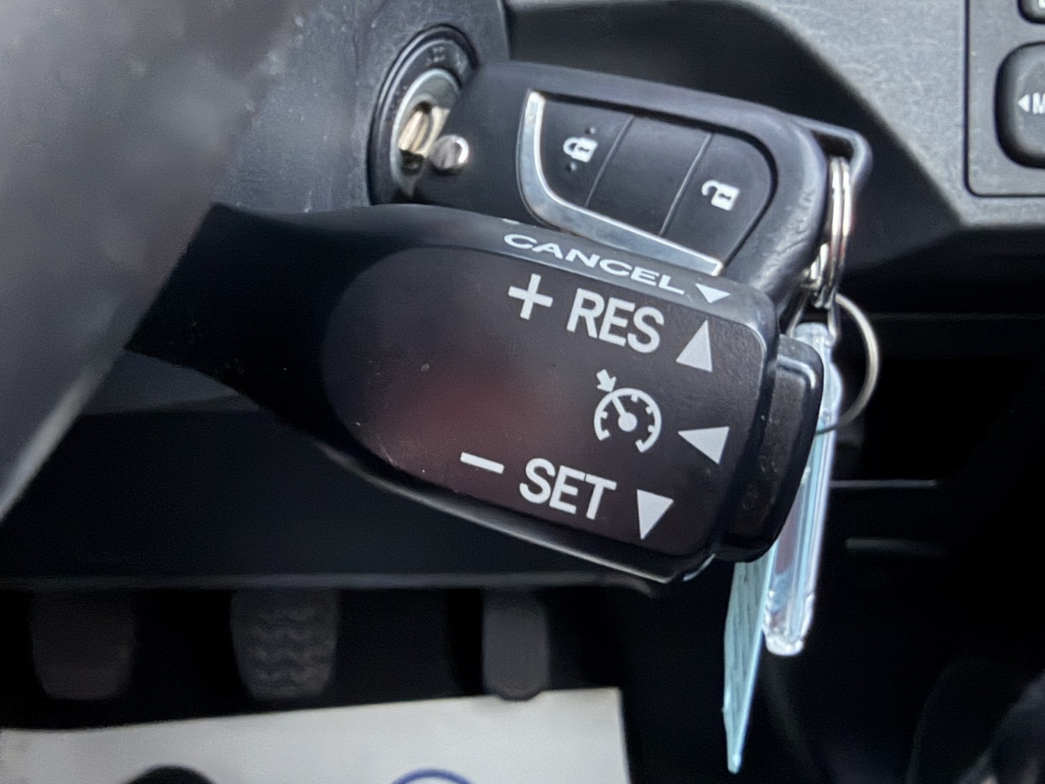 Used Toyota Yaris 2016 for sale - 76618683: Photo 33