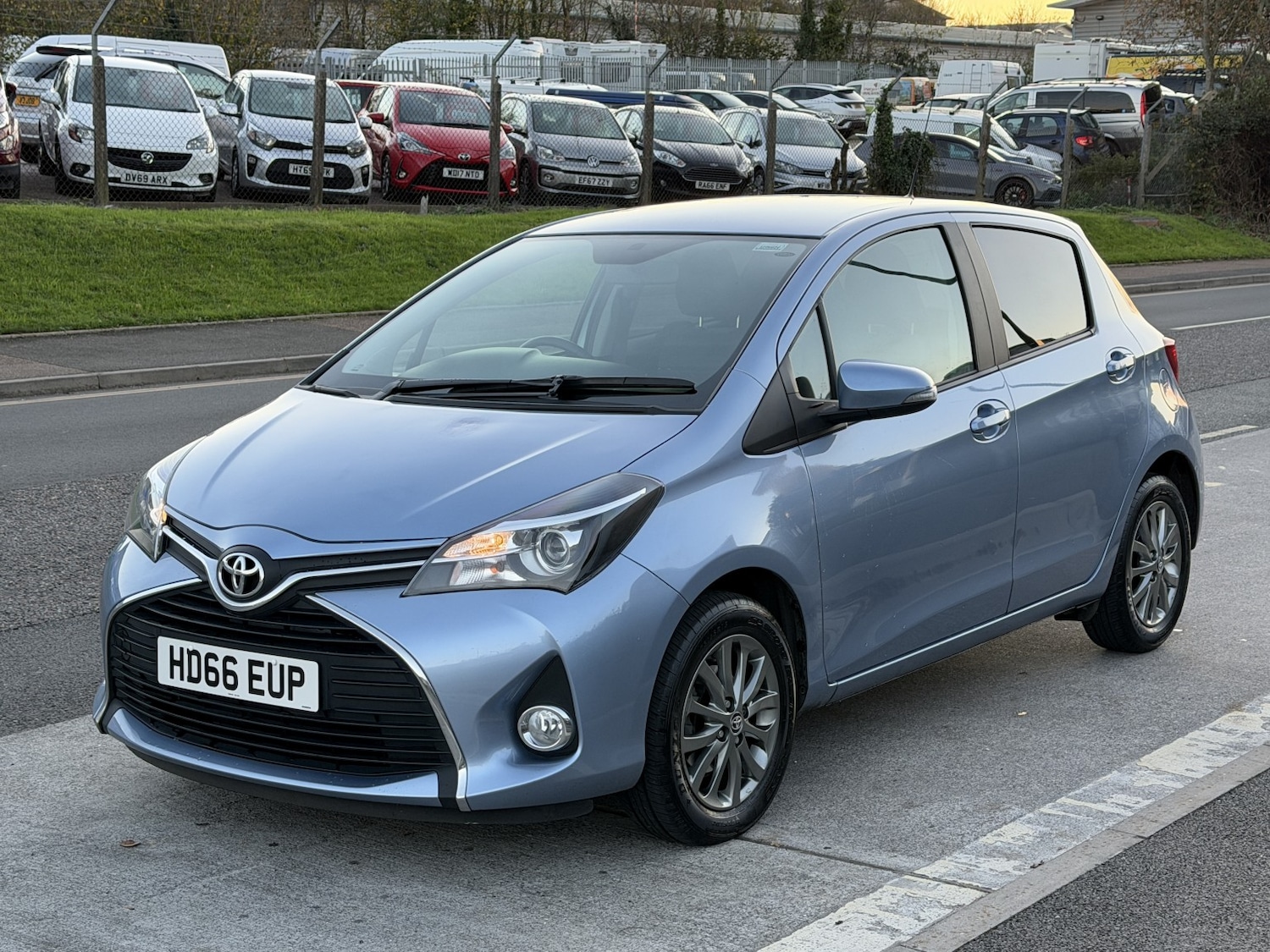 Used Toyota Yaris 2016 for sale - 76618683: Photo 6