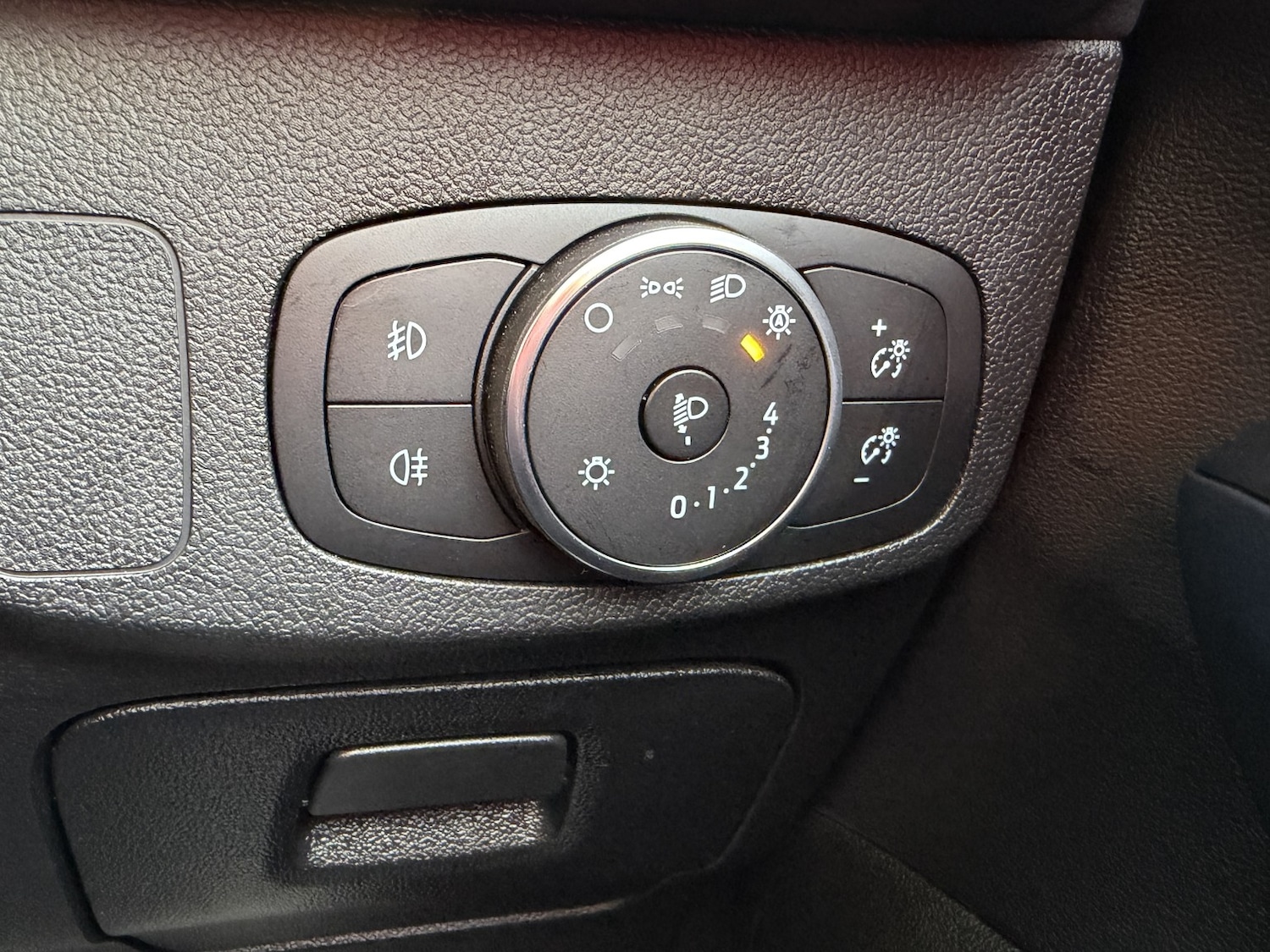 Used Ford Focus 2018 for sale - 76637436: Photo 35