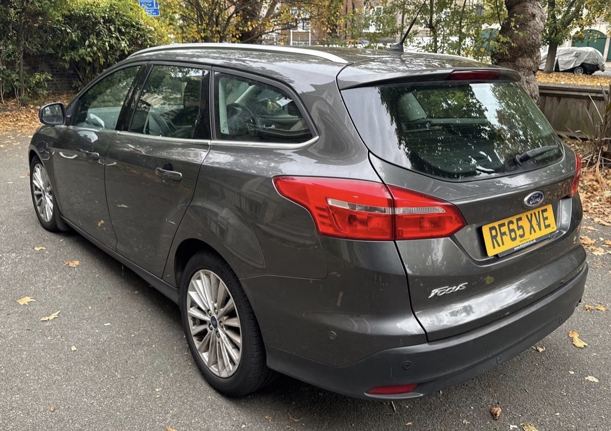 Used Ford Focus 2015 for sale - 76407634: Photo 4