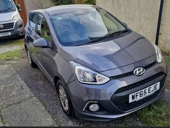 Used Hyundai i10 2015 for sale - 77636970: Photo