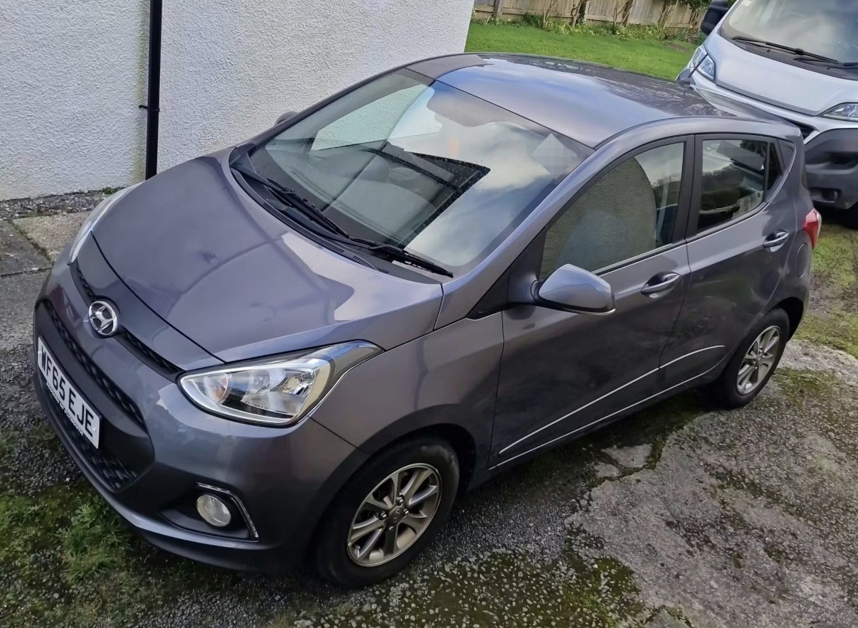 Used Hyundai i10 2015 for sale - 77636970: Photo 2