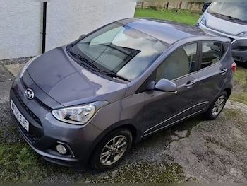 Used Hyundai i10 2015 for sale - 77636970: Photo