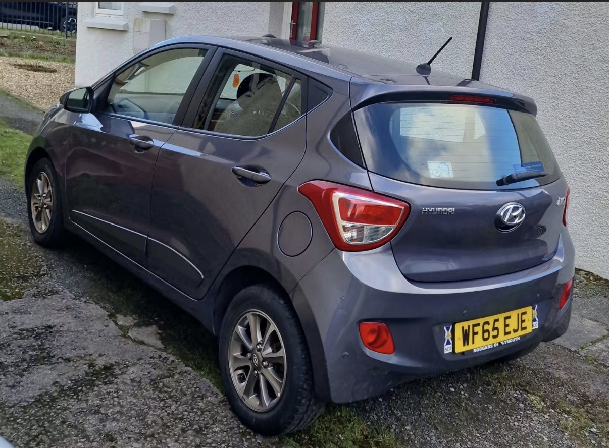 Used Hyundai i10 2015 for sale - 77636970: Photo 4