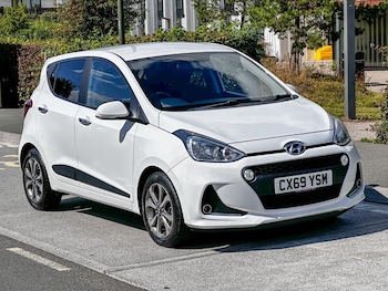 Used Hyundai i10 2019 for sale - 75718280: Photo
