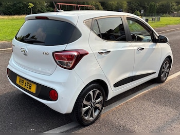 Used Hyundai i10 2019 for sale - 75718280: Photo