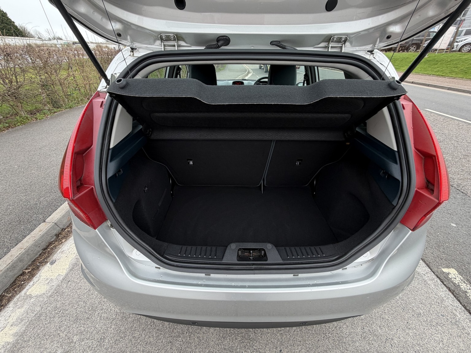 Used Ford Fiesta 2012 for sale - 77564183: Photo 16