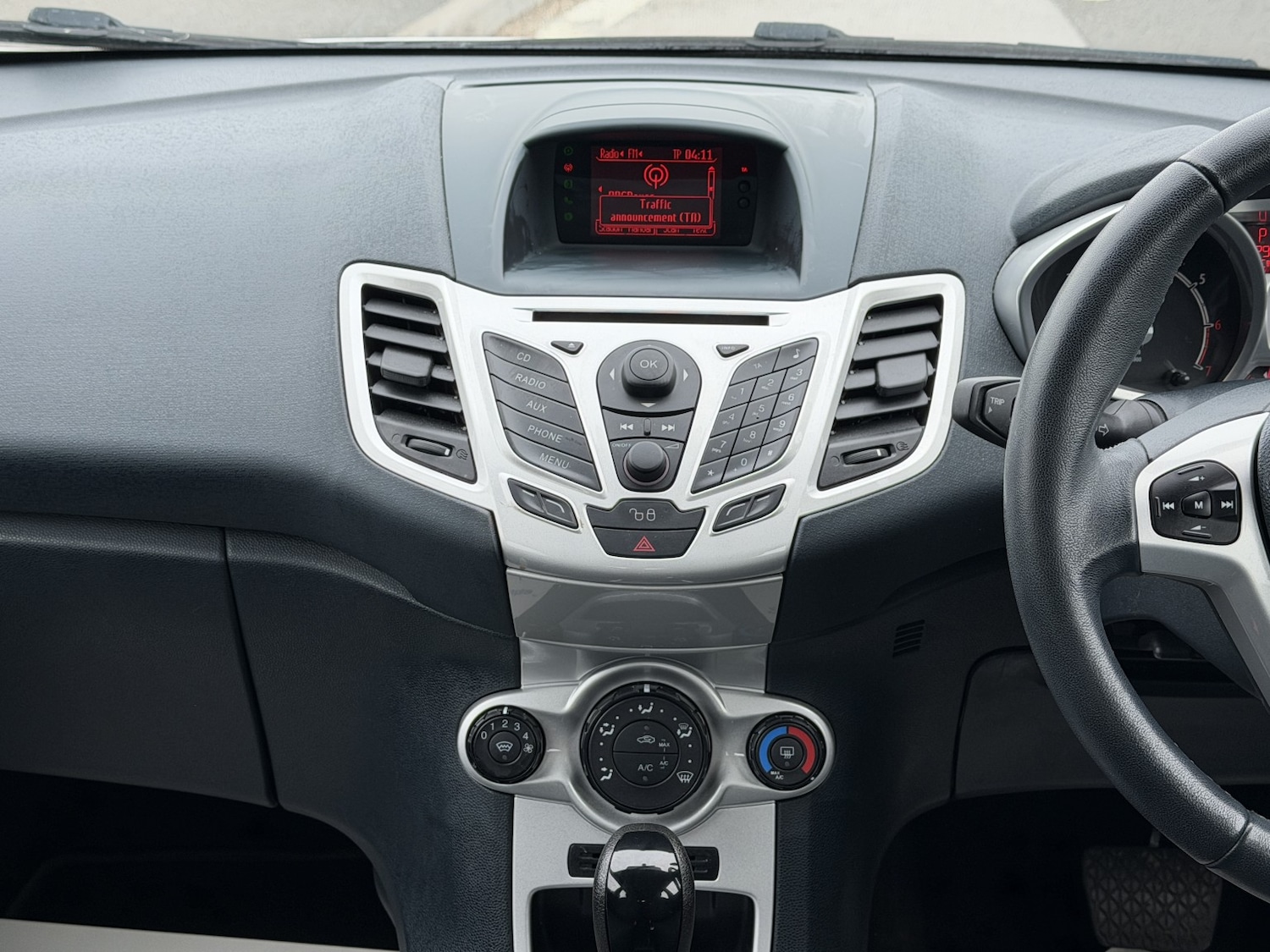 Used Ford Fiesta 2012 for sale - 77564183: Photo 25