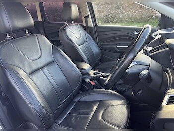 Used Ford Kuga 2015 for sale - 77065659: Photo