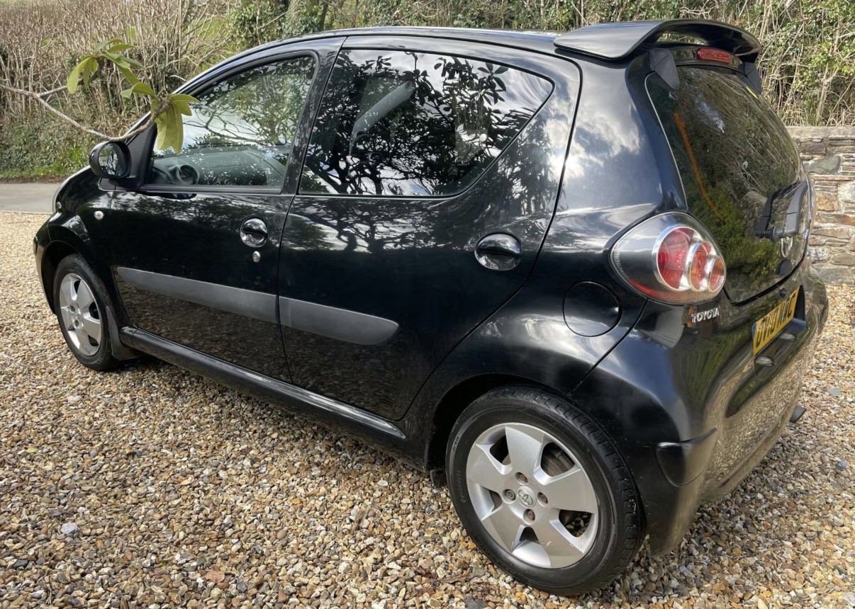 Used Toyota AYGO 2010 for sale - 78105942: Photo 6