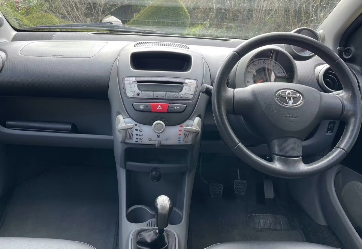 Used Toyota AYGO 2010 for sale - 78105942: Photo 7