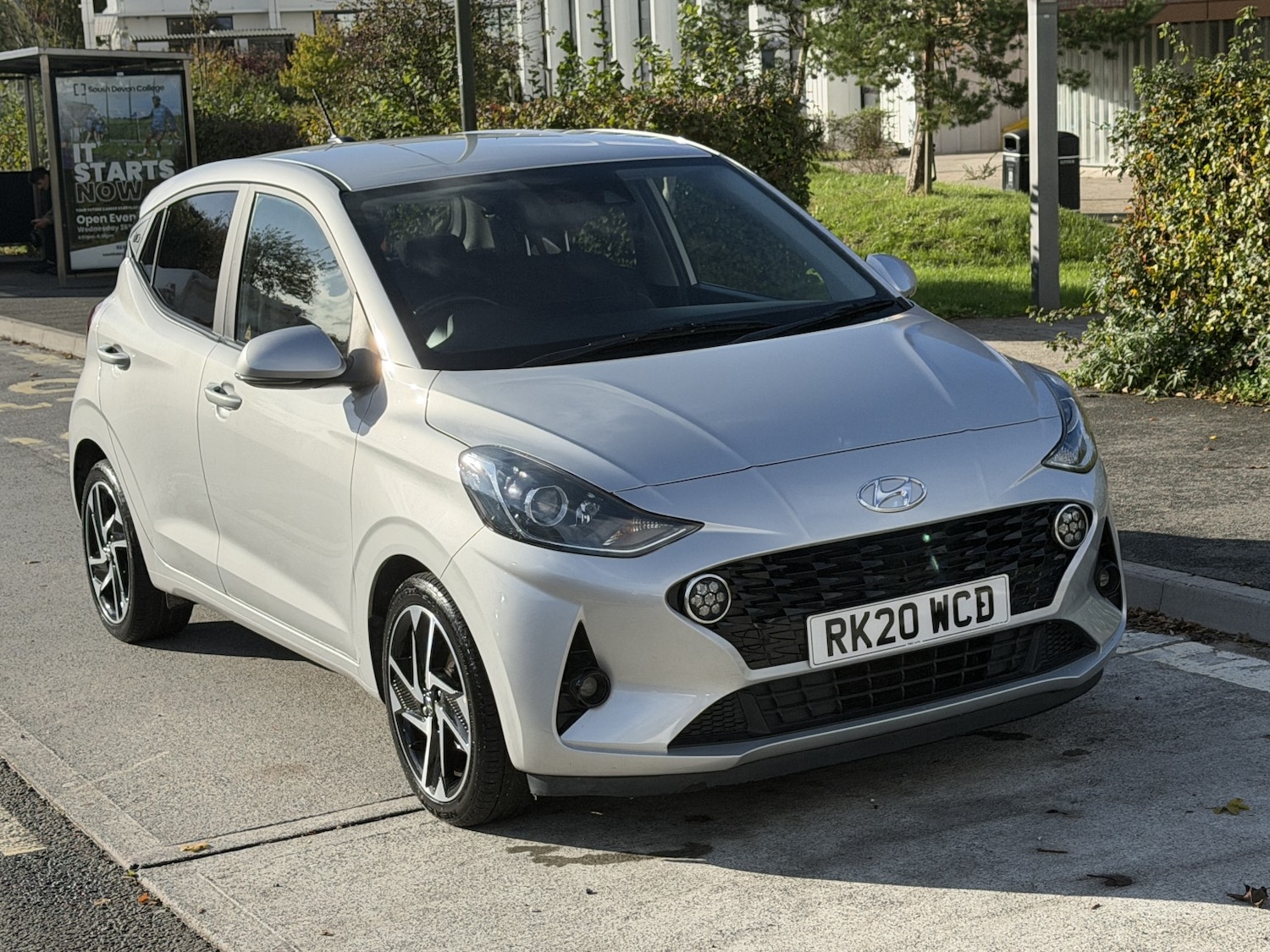 Used Hyundai i10 2020 for sale - 76347168: Photo 1