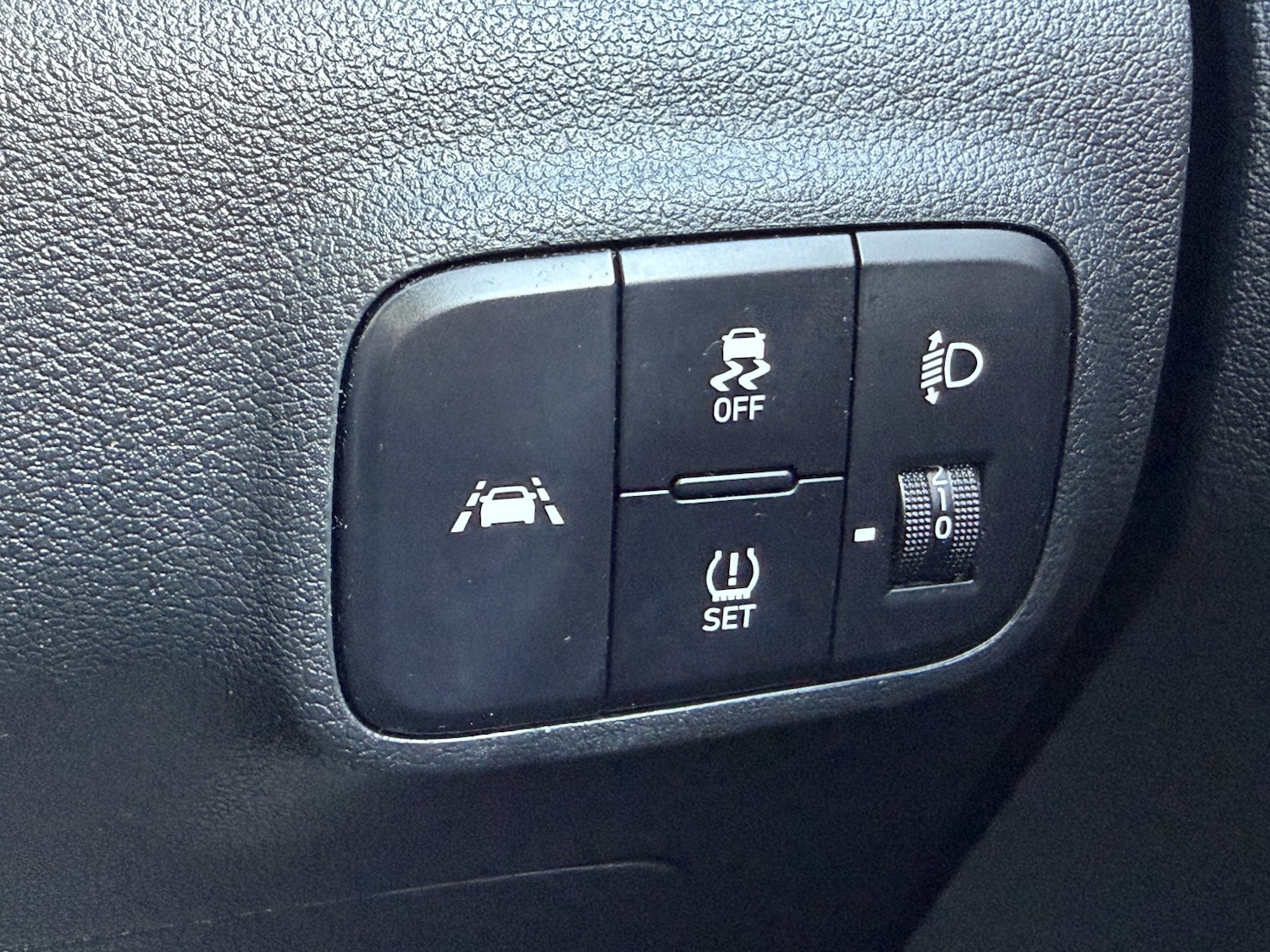 Used Hyundai i10 2020 for sale - 76347168: Photo 28
