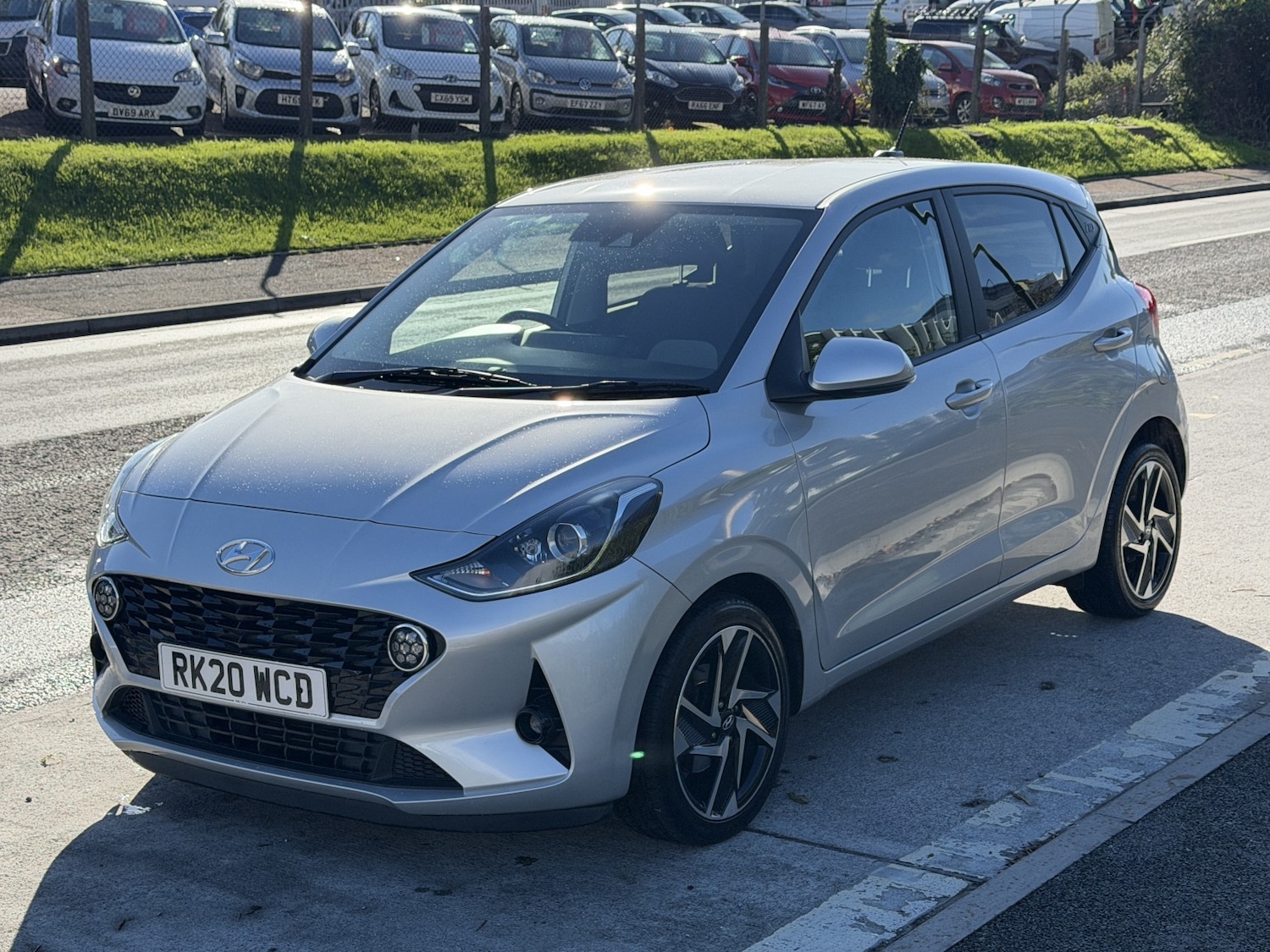 Used Hyundai i10 2020 for sale - 76347168: Photo 4