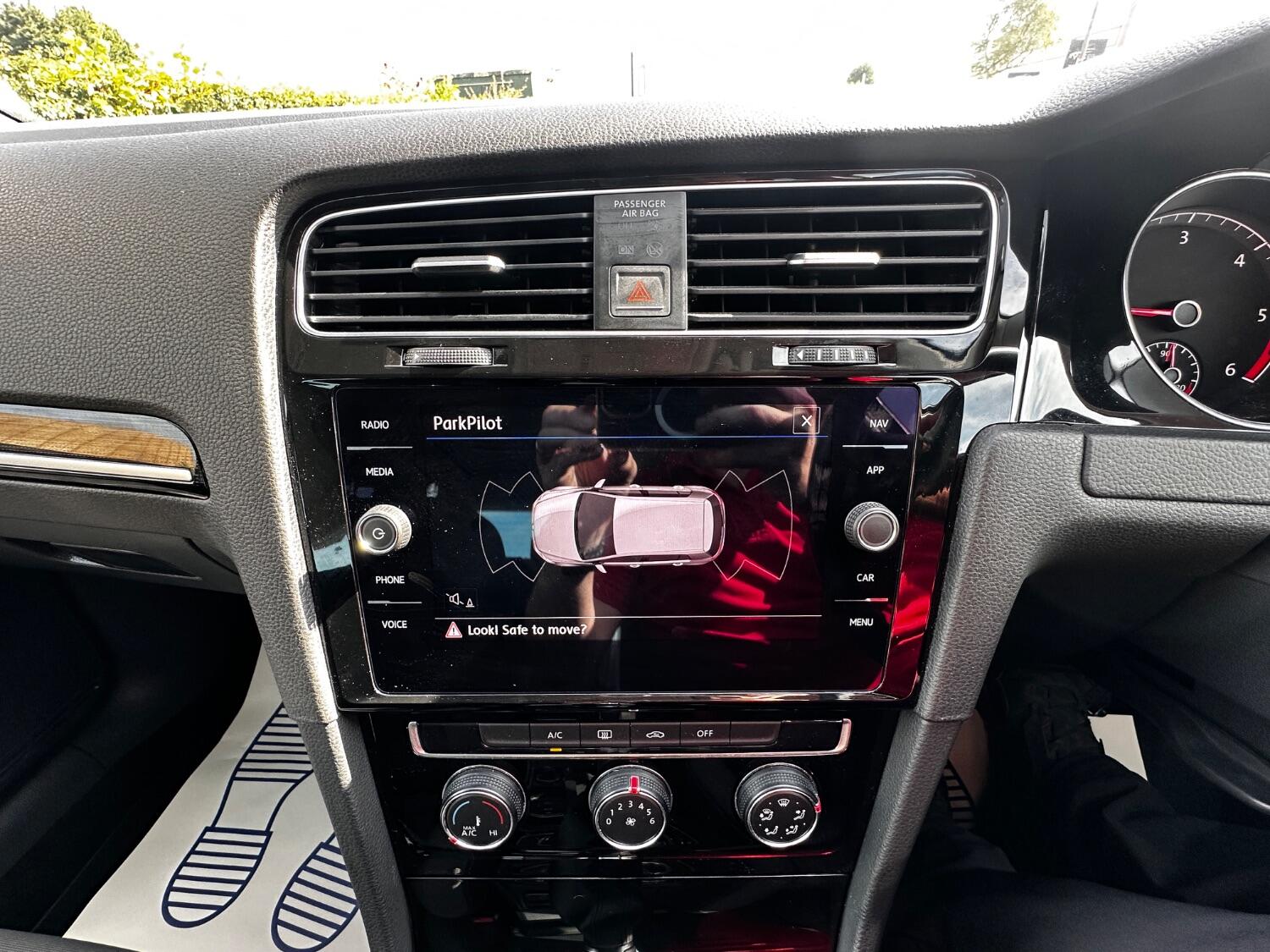 Used Volkswagen Golf 2017 for sale - 75074354: Photo 35