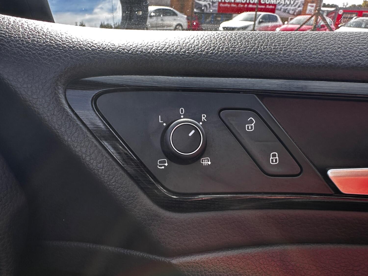 Used Volkswagen Golf 2017 for sale - 75074354: Photo 42