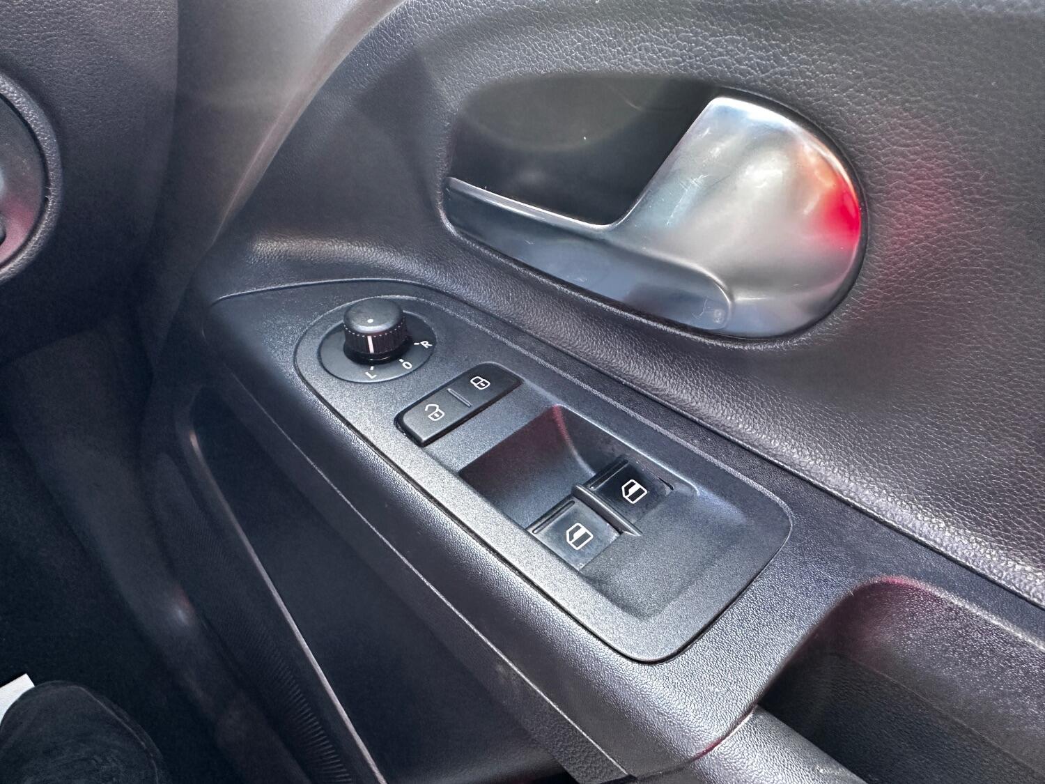 Used Volkswagen up! 2017 for sale - 75767135: Photo 26