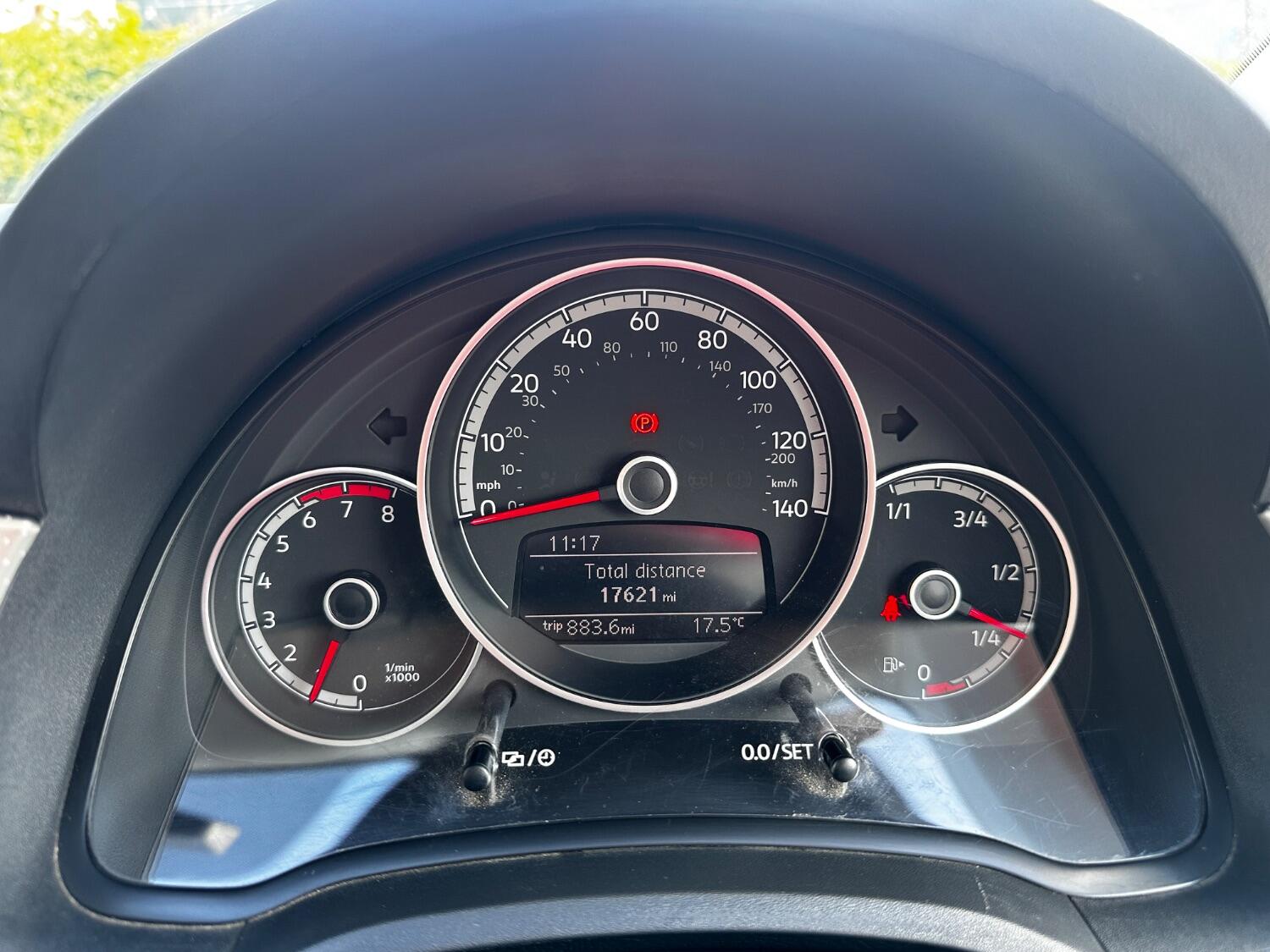 Used Volkswagen up! 2017 for sale - 75767135: Photo 28