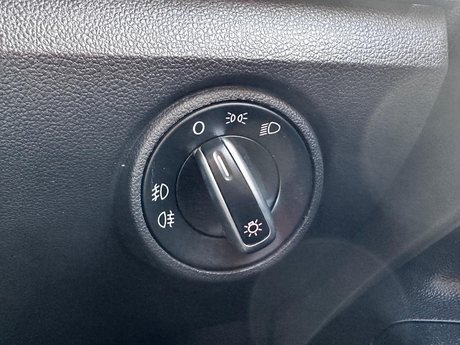 Used Volkswagen up! 2017 for sale - 75767135: Photo 29