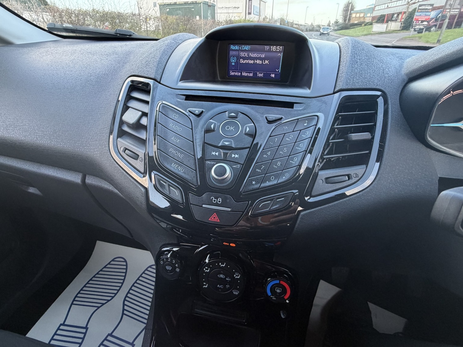 Used Ford Fiesta 2016 for sale - 77836967: Photo 31