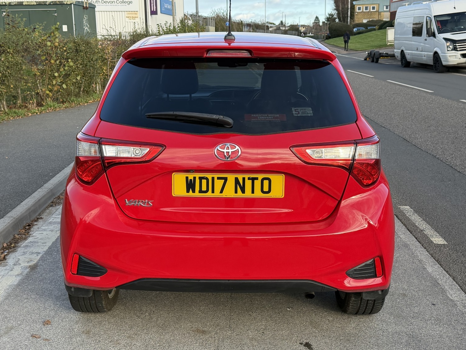 Used Toyota Yaris 2017 for sale - 76387375: Photo 11