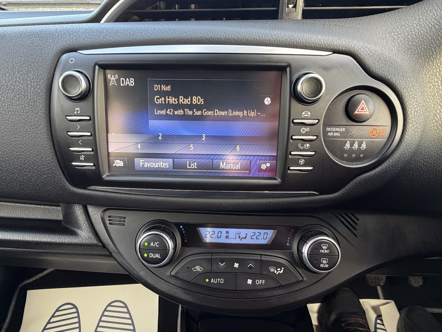 Used Toyota Yaris 2017 for sale - 76387375: Photo 27