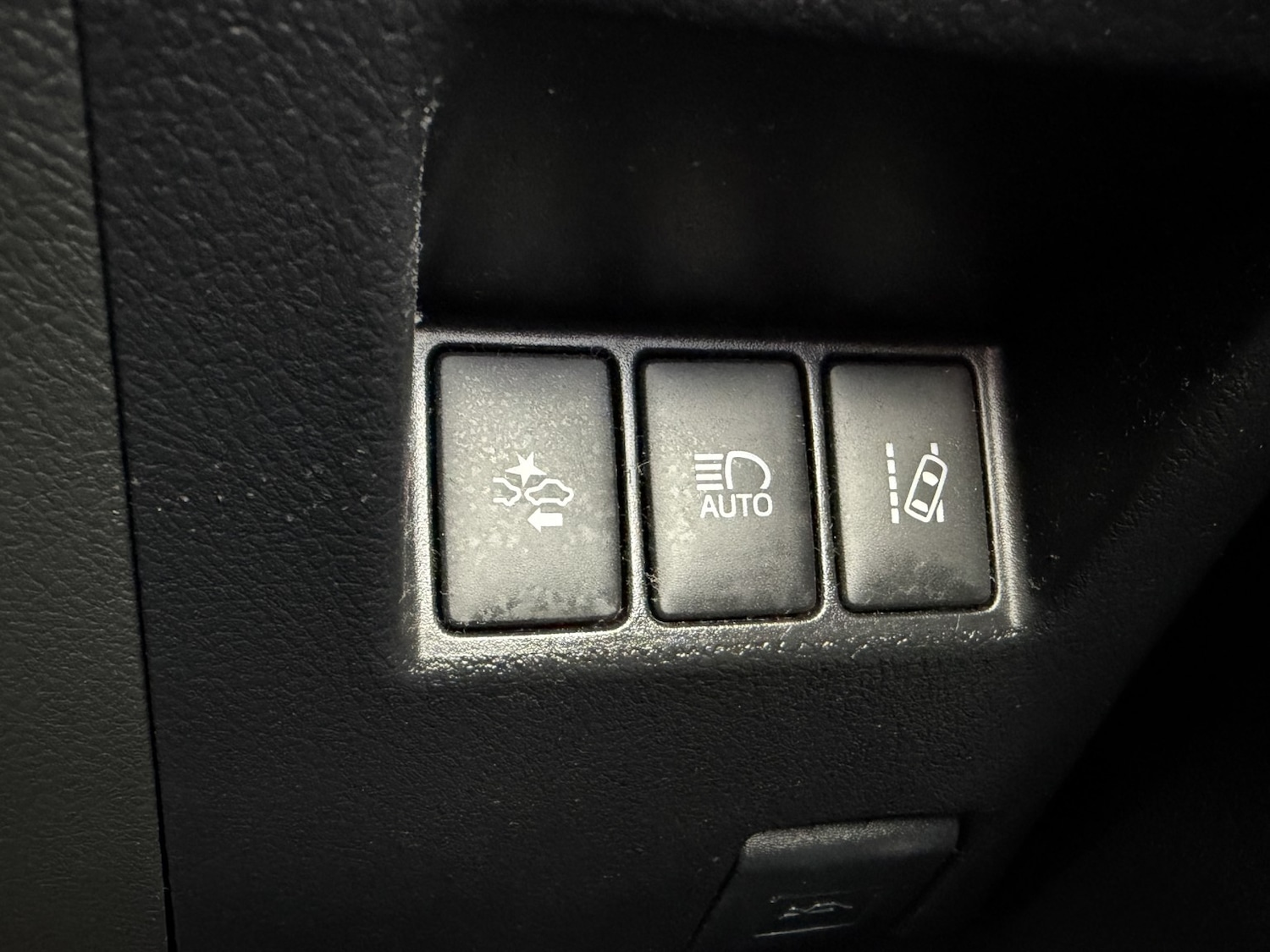 Used Toyota Yaris 2017 for sale - 76387375: Photo 29