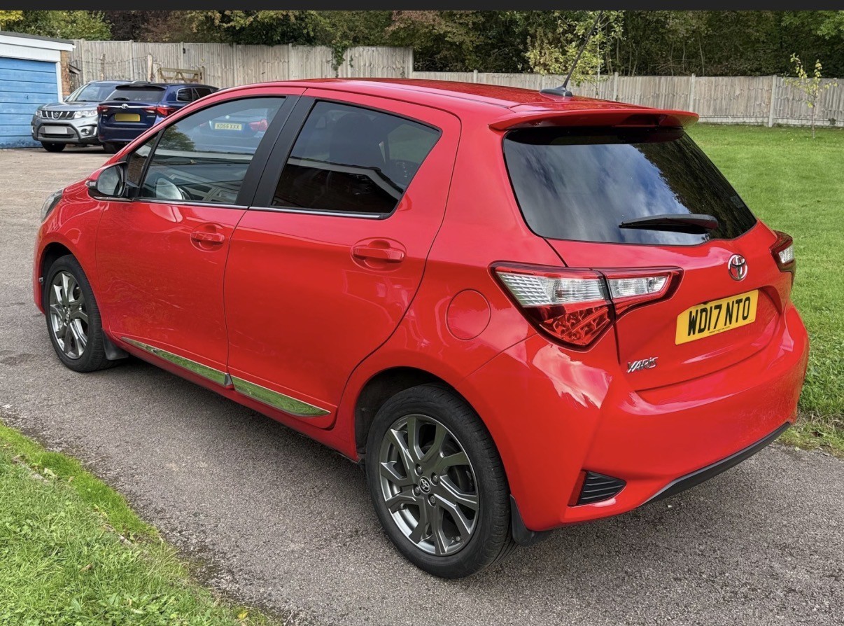 Used Toyota Yaris 2017 for sale - 76387375: Photo 4