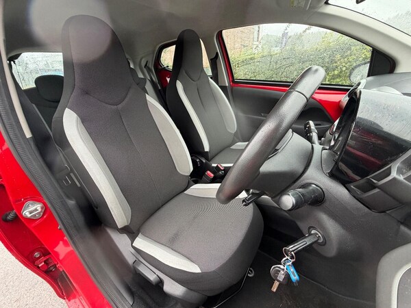 Used Toyota AYGO 2015 for sale - 76164531: Photo 15