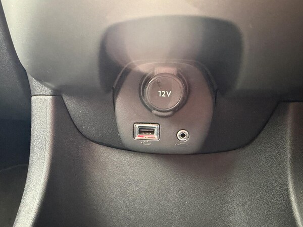 Used Toyota AYGO 2015 for sale - 76164531: Photo 27
