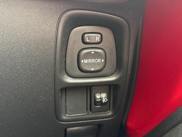 Used Toyota AYGO 2015 for sale - 76164531: Photo 30