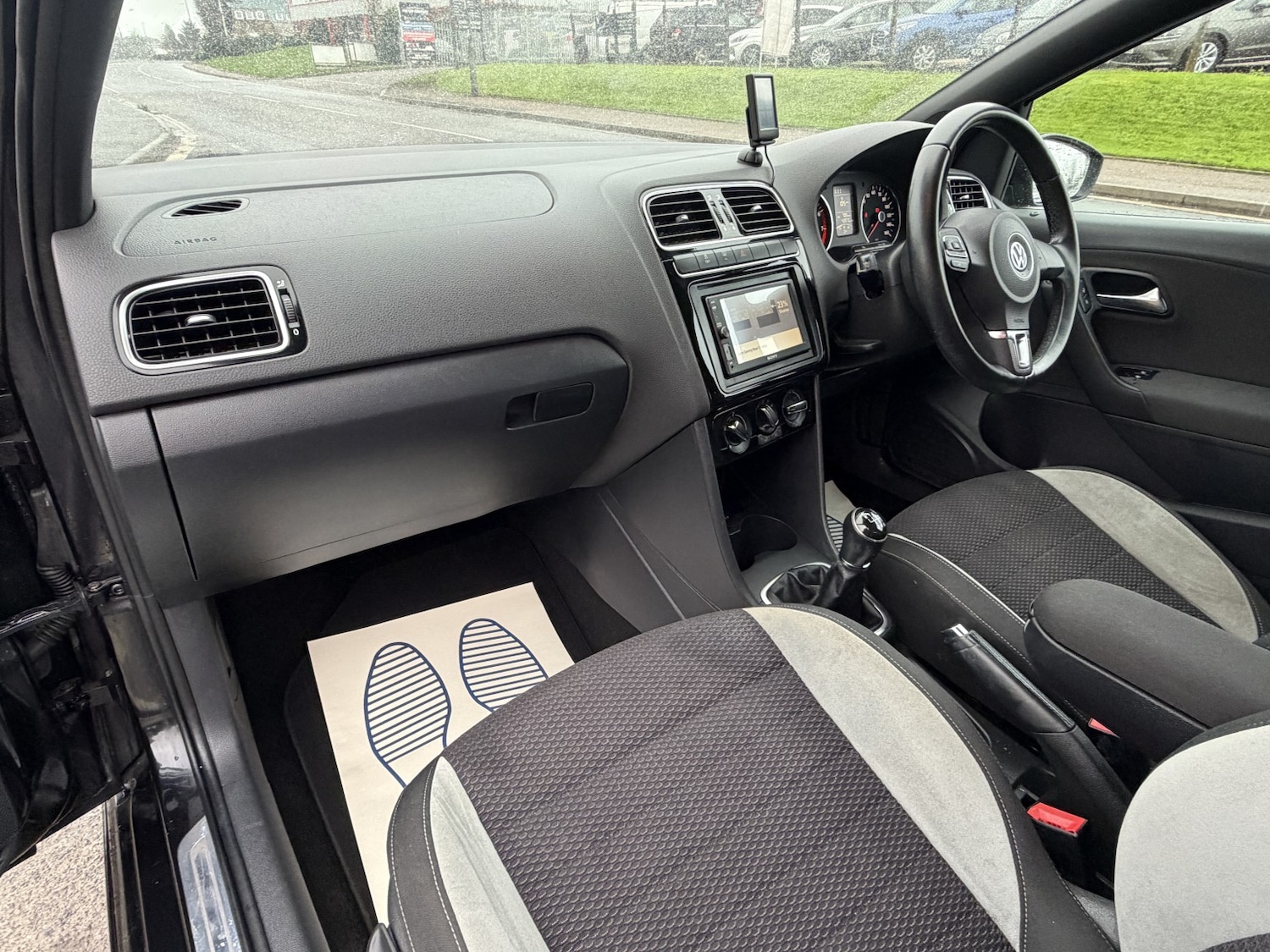 Used Volkswagen Polo 2012 for sale - 76583328: Photo 17