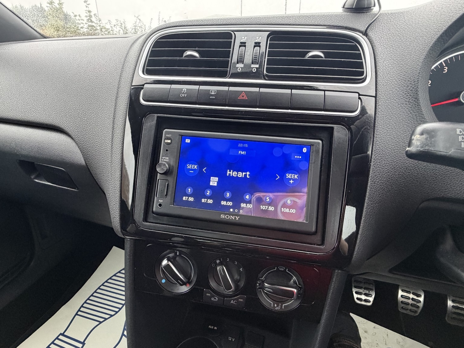 Used Volkswagen Polo 2012 for sale - 76583328: Photo 24