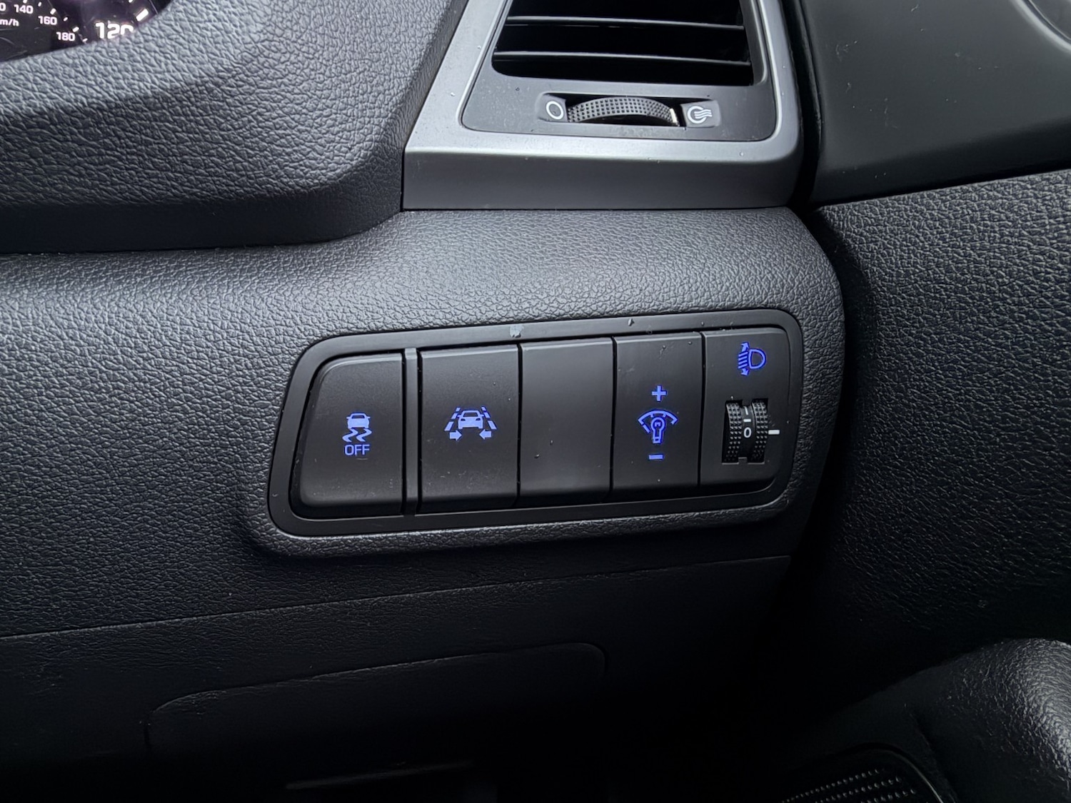 Used Hyundai TUCSON 2018 for sale - 77662247: Photo 32