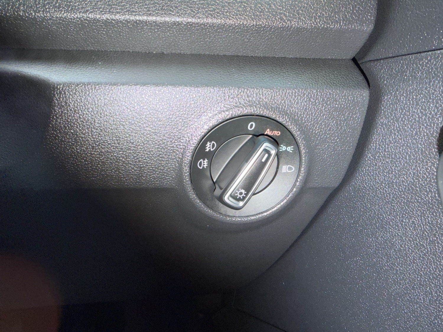 Used Volkswagen T-Roc 2019 for sale - 77189360: Photo 26