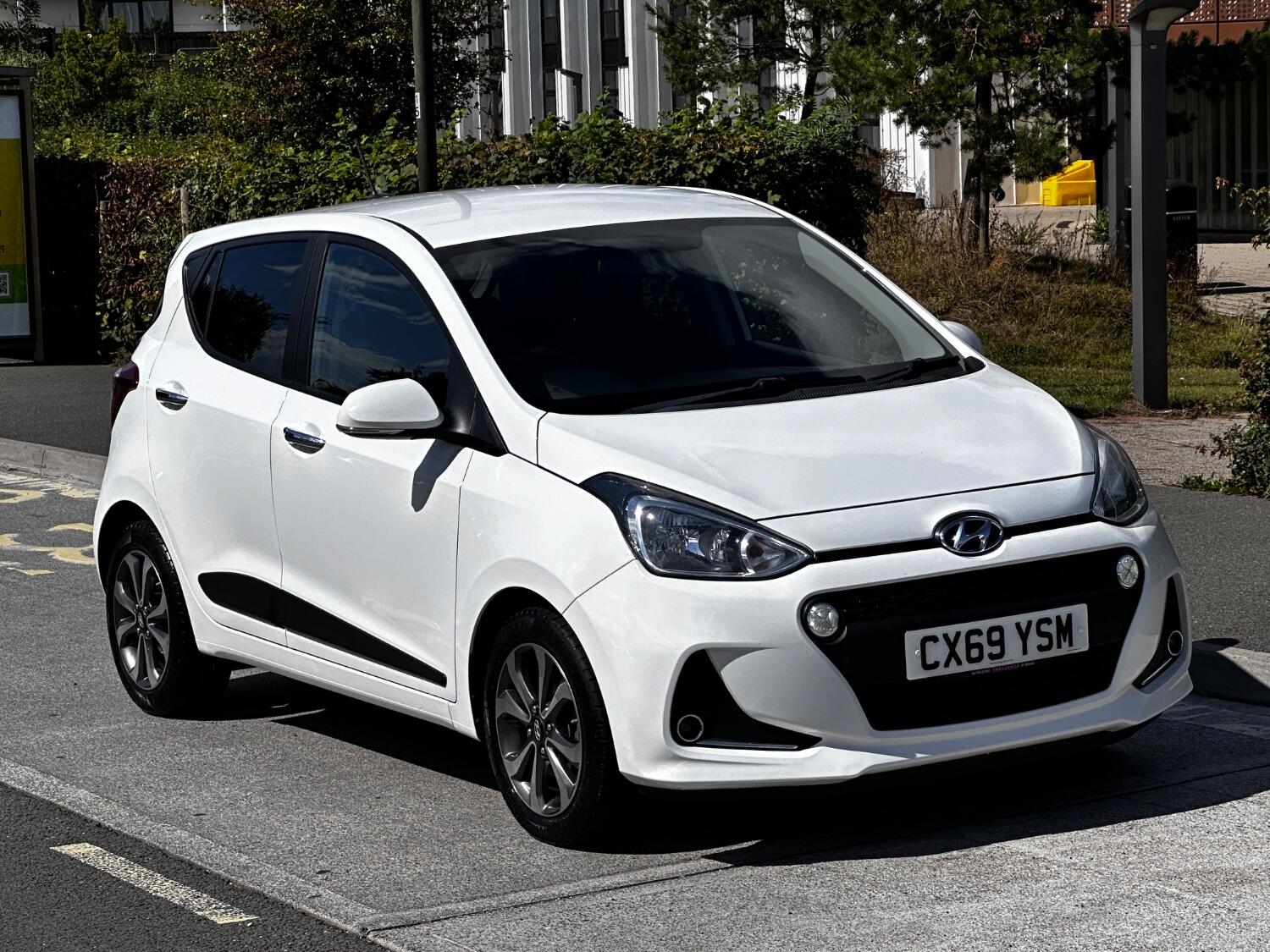 Used Hyundai i10 2019 for sale - 76794193: Photo 2